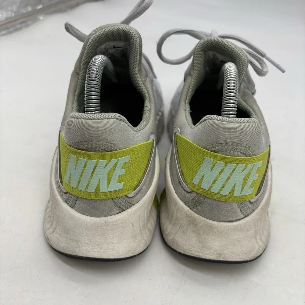 Nike Free Metcon 4 Shoes Womens 8 Grey Green Running Athletic Gyn Work Out